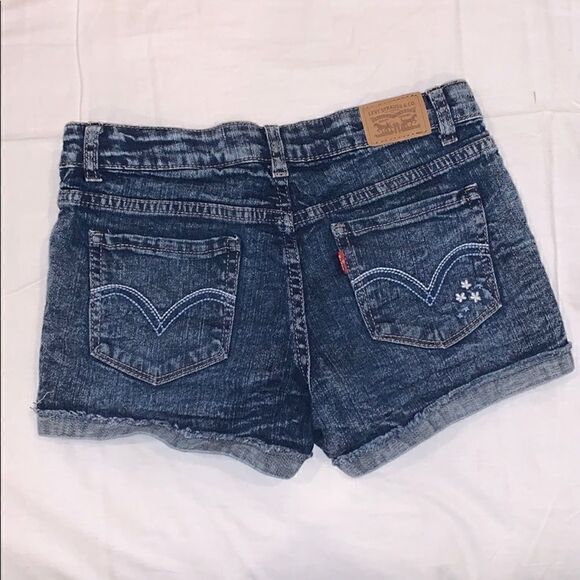 Levi’s shorty short   - Picture 1 of 4